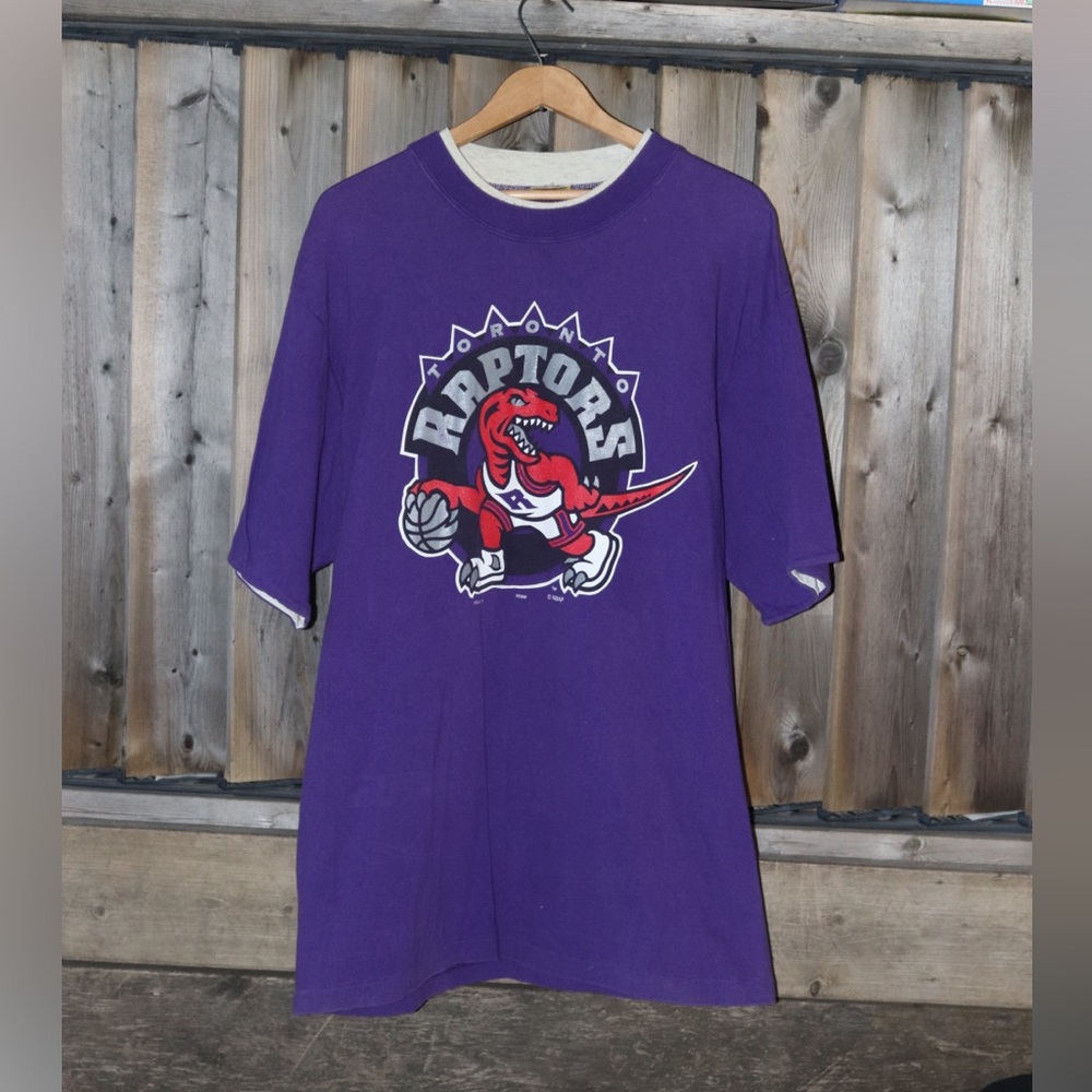 ❗️Vintage 90s Toronto Raptors Tee❗️